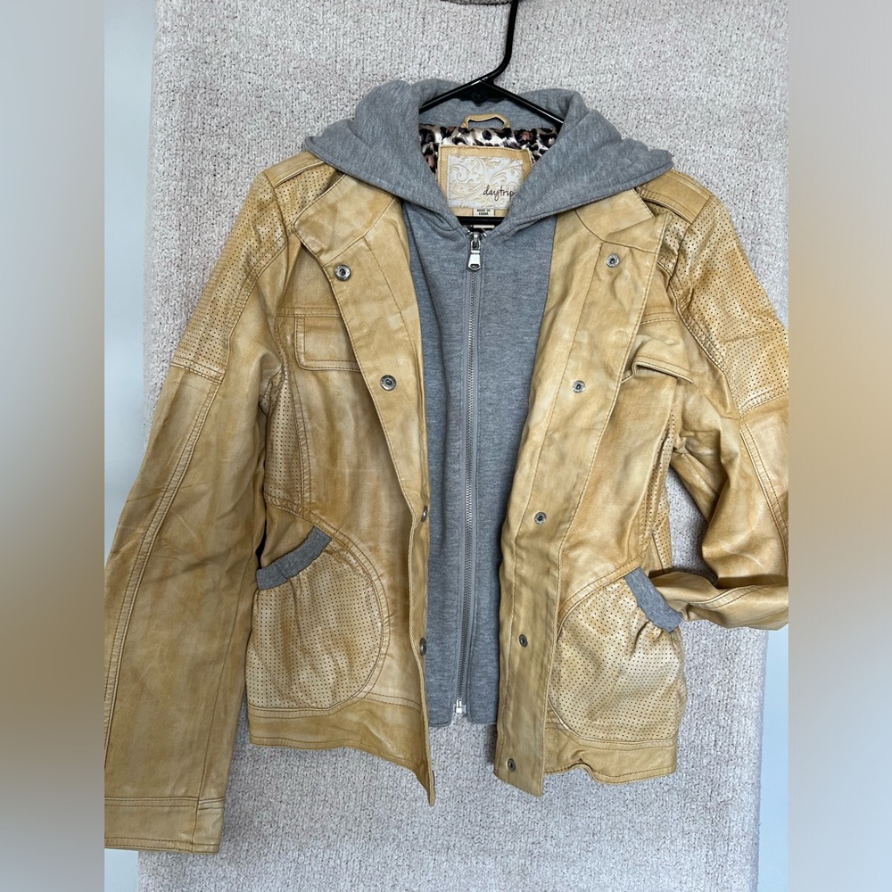 Daytrip Jacket - Picture 2 of 7